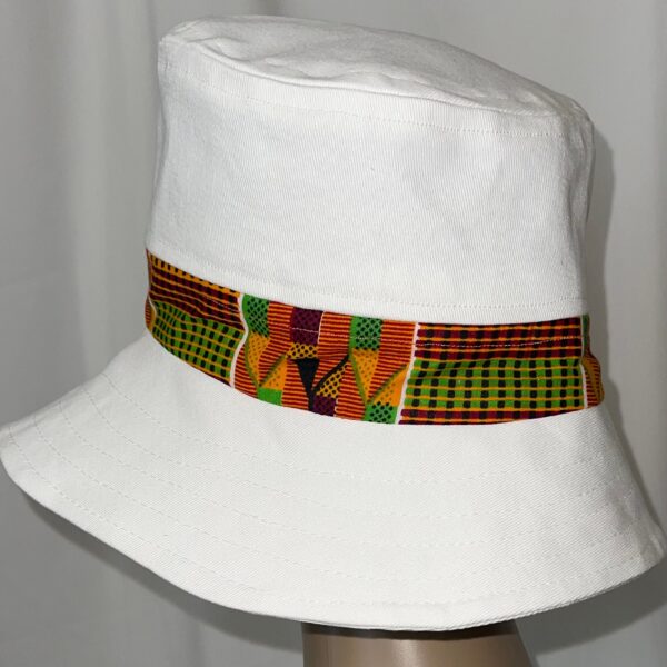 Smashing Bucket Hat White, Kente Band