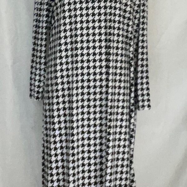 Zebra Island Dress black and white